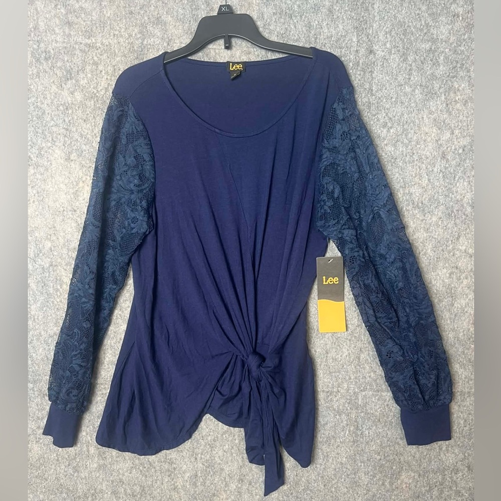 Lee Women's Medium Deep‎ Blue Lace Long Sleeve Wrap Blouse New